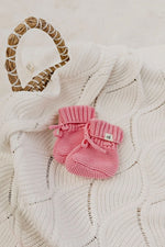 Load image into Gallery viewer, Confetti Kidz Baby Knit Booties - Rosewater (0-6 months)
