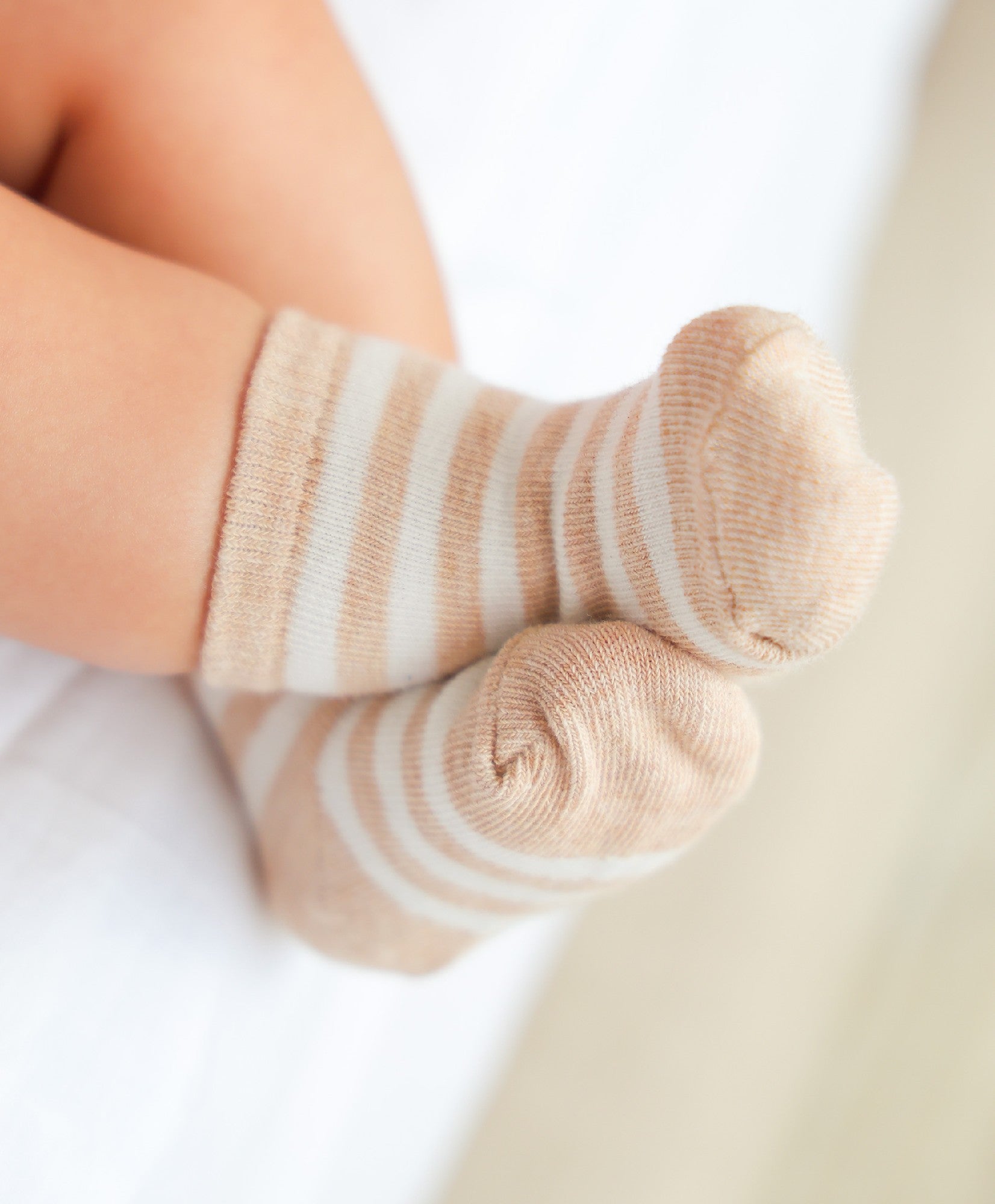 Lummi In Colour Baby Socks - Oat Stripes (0-9 months)