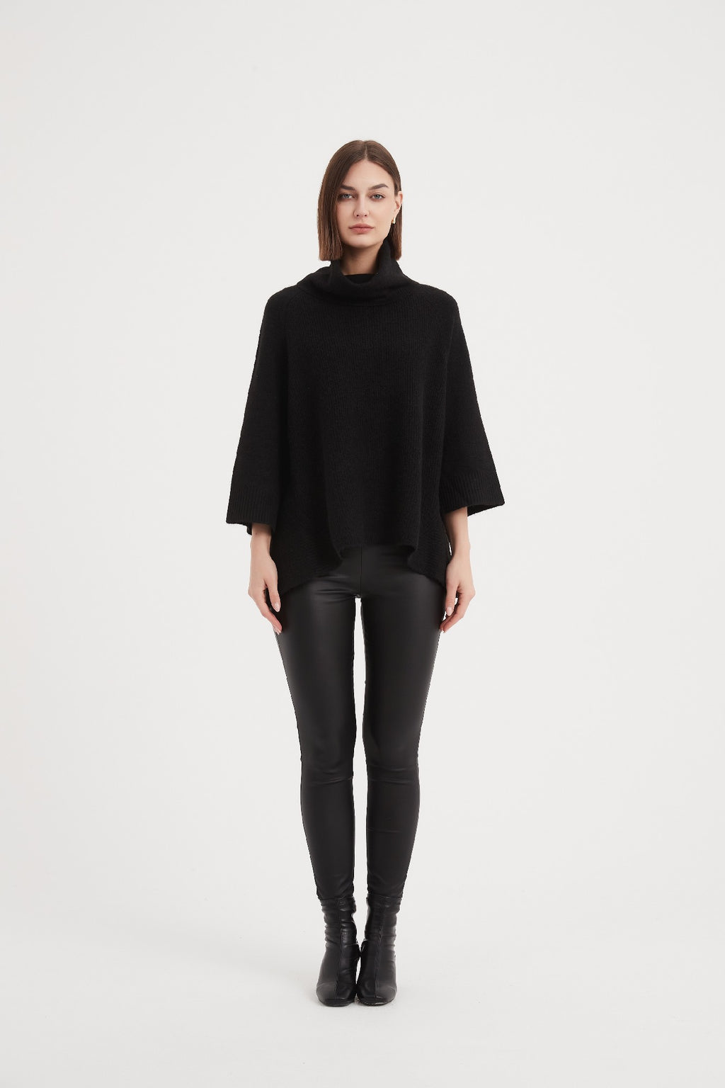 Tirelli Half Sleeve Pullover - Black [CLR:BLACK SZ:S/M]