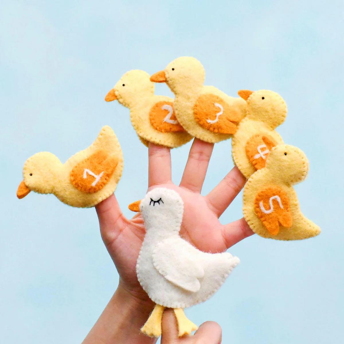 Tara Treasures Felt Finger Puppet Set - Five Little Ducks