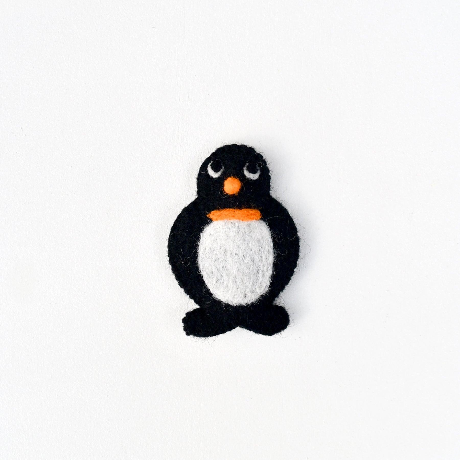 Tara Treasures Finger Puppet - Emperor Penguin