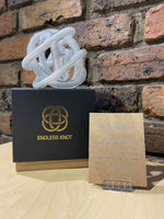 Load image into Gallery viewer, Caravel Endless Knot - White
