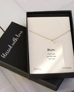 Load image into Gallery viewer, Petals Australia Gold Mum Mini Pearl Necklace
