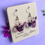 Load image into Gallery viewer, Samantha Abbott Glass Earrings - Drop Bird 
