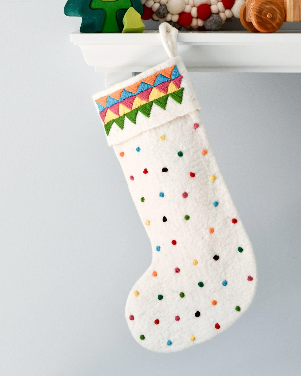 Tara Treasures ChristmasStocking - White/Dots