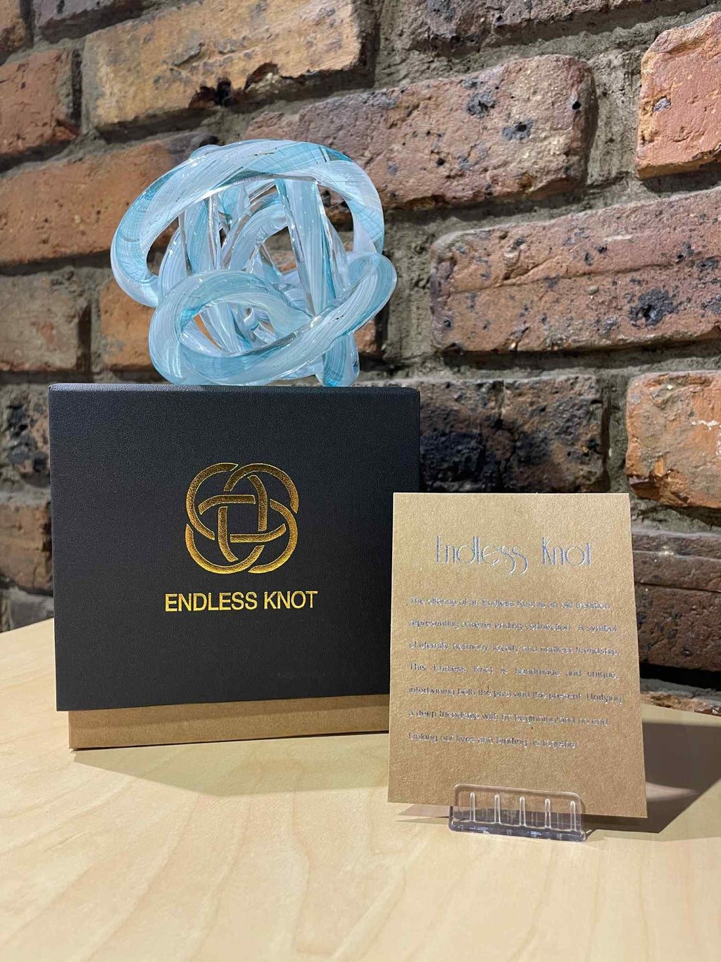 Caravel Endless Knot - Teal & White