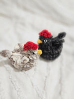 Load image into Gallery viewer, Knots By Fi Mini Chicken - Grey
