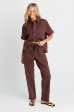 Load image into Gallery viewer, Betty Basics Quinn Cotton Jogger - Chocolate [SZ:8]
