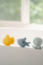 Load image into Gallery viewer, LouLou Lollipop Silicone Bath Toy Set - Ocean Wonder
