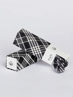 Load image into Gallery viewer, Sliwils Shoelaces - Cambridge Tartan Black &amp; White
