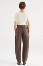 Load image into Gallery viewer, Cup of Joe Denim Clara Mid Waist Balloon/Barrell Jeans - Mocha L30 [SZ:25 (Size 6)]
