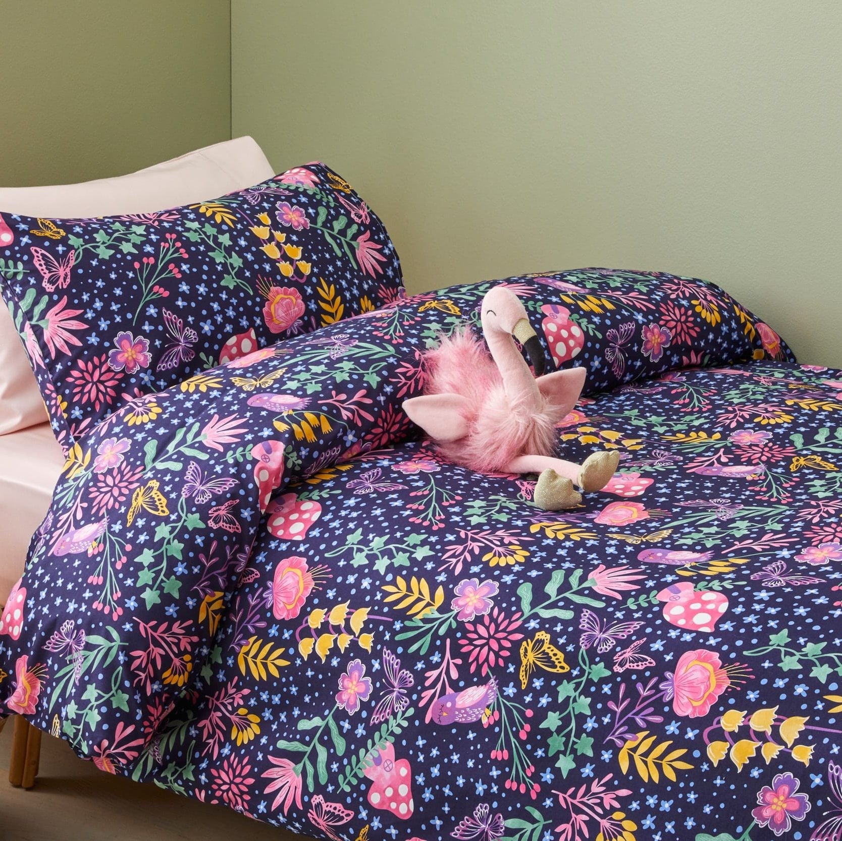 Pilbeam Living Single Bed Quilt Cover Set - Ivy Garden