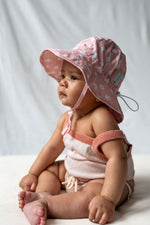 Load image into Gallery viewer, Acorn Kids INFANT Wide Brim Hat - Petunia [SZ:XS 46cm (0-9mths)]
