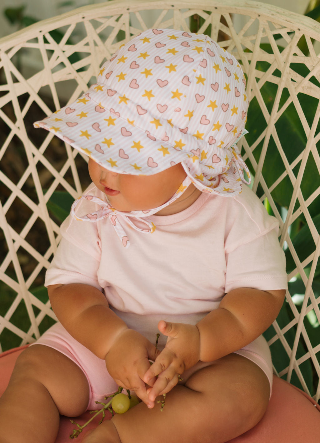 Acorn Kids Flap Hat - Love & Stars [SZ:XS 46cm (0-9mths)]