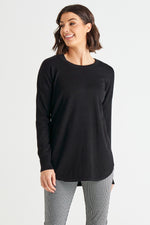 Load image into Gallery viewer, Betty Basics Sophie Lightweight Relaxed Knit Jumper - Black [CLR:BLACK SZ:8]
