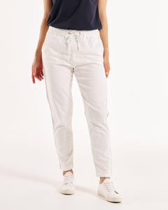 Betty Basics Brooks Jean - White [CLR:WHITE  SZ:8]