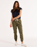 Load image into Gallery viewer, Betty Basics Connecticut Cargo Jean [CLR:KHAKI SZ:8]
