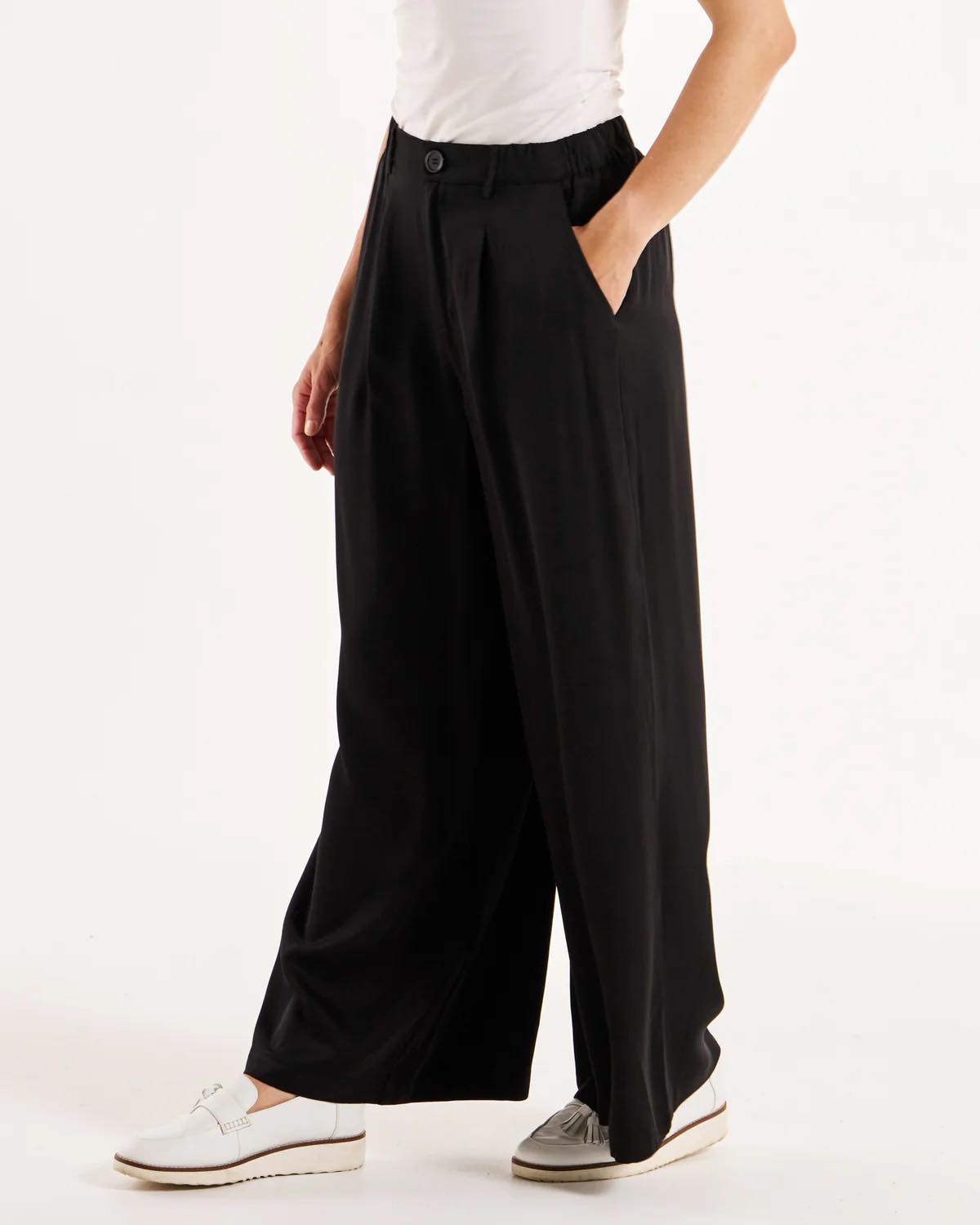 Betty Basics Venus Satin Pant - Black [CLR:BLACK SZ:8]