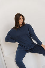 Load image into Gallery viewer, Betty Basics Easy Crew Sweat - Indigo Wash [CLR:INDIGO WASH SZ:8]
