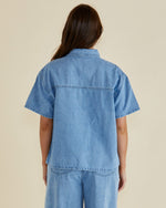 Load image into Gallery viewer, Betty Basics Saffra Short Sleeve Denim Shirt [CLR:MEDIUM WASH BLUE DENIM SZ:8]
