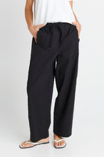 Load image into Gallery viewer, Betty Basics Patsy Pant - Black [SZ:8]
