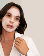 Load image into Gallery viewer, Stray Willow Facial Mask - Peach Tea
