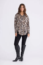 Load image into Gallery viewer, Brave + True Astrid Shirt - Savannah Print [SZ:XS]
