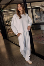 Load image into Gallery viewer, Alexandra Australia Emby Long Sleeve Top - White [SZ:XS/8]
