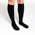 Load image into Gallery viewer, Paire Compression Socks - Black [CLR:BLACK SZ:S/M]
